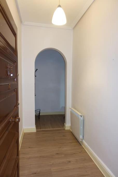 Antolin Yellow Door Ponferrada Bagian luar foto